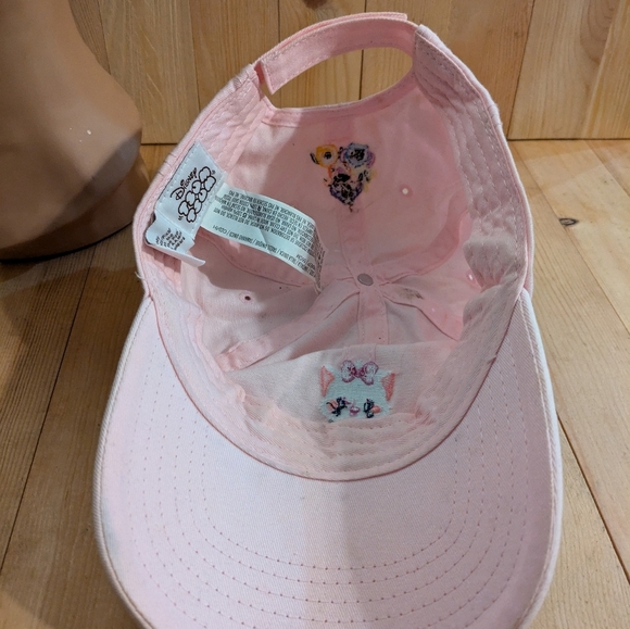 Disney Tsum Tsum Pink Cat Embroidered Baseball Cap - Picture 5 of 7